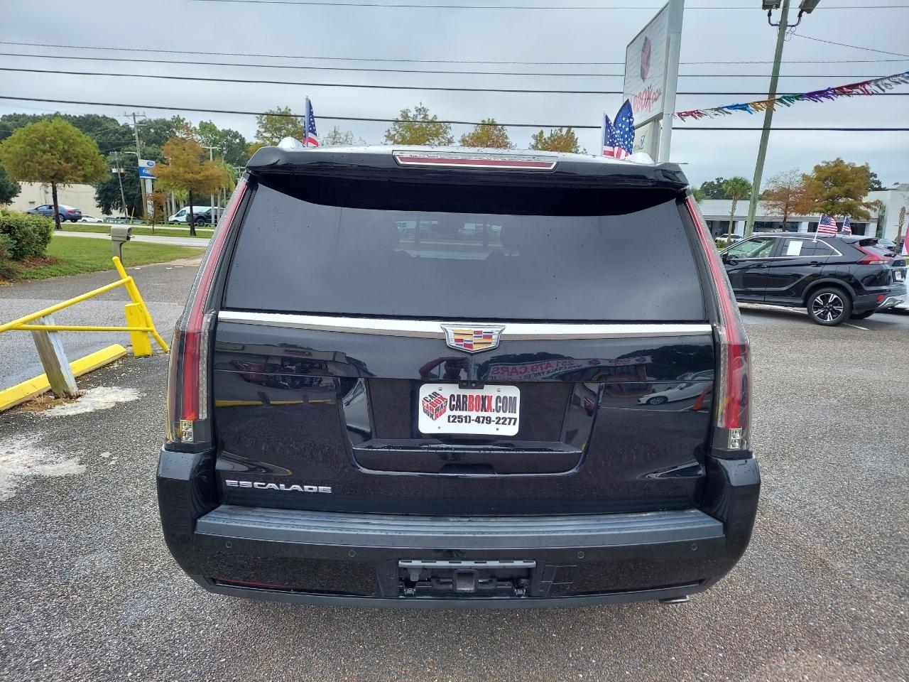 Cadillac Escalade Luxury 2WD 2020