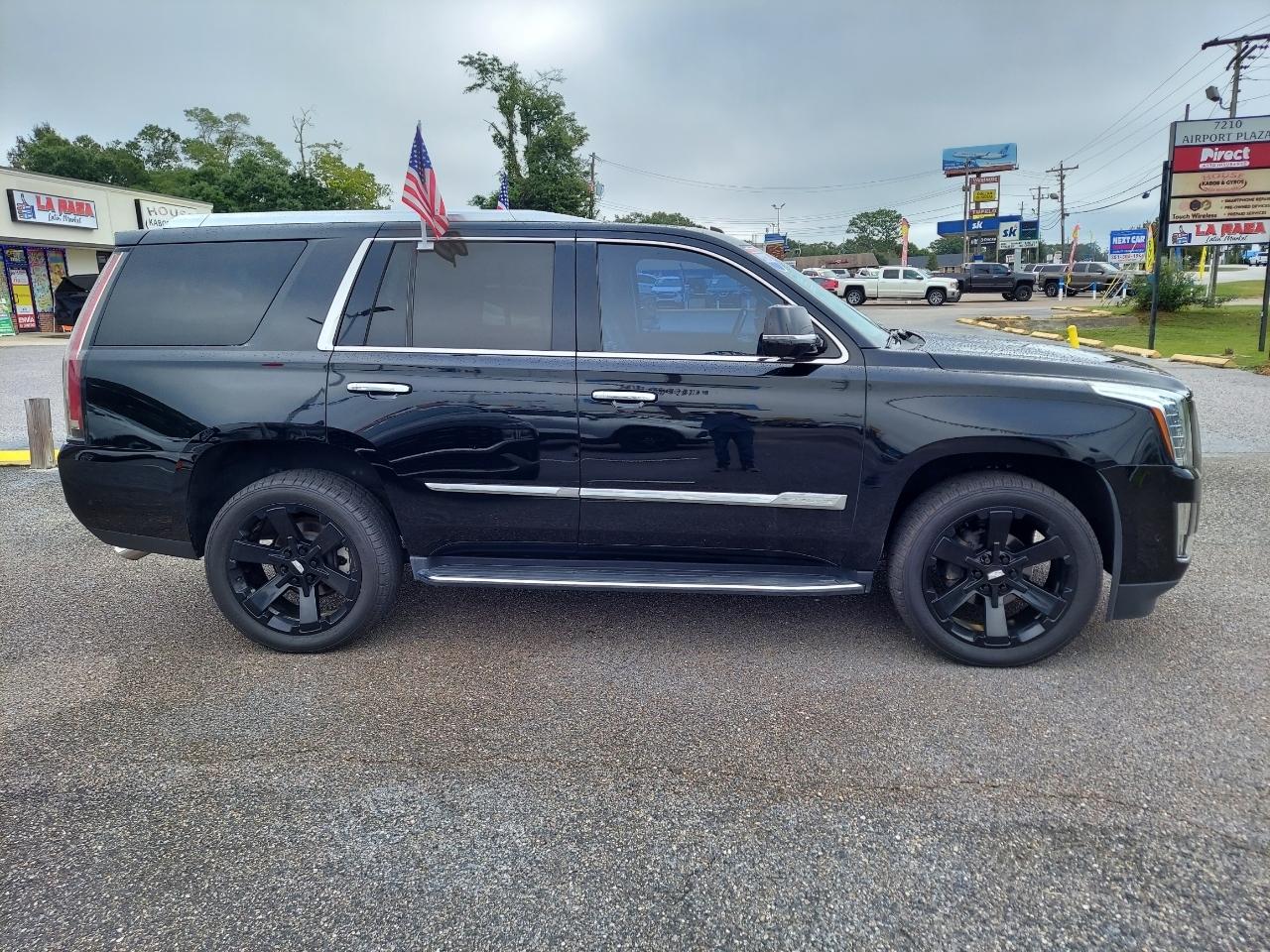 Cadillac Escalade Luxury 2WD 2020