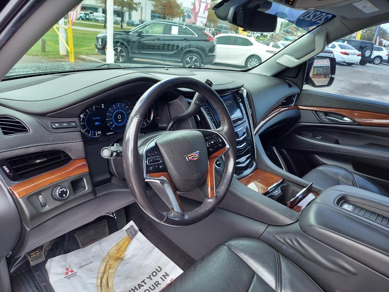 Cadillac Escalade Luxury 2WD 2020
