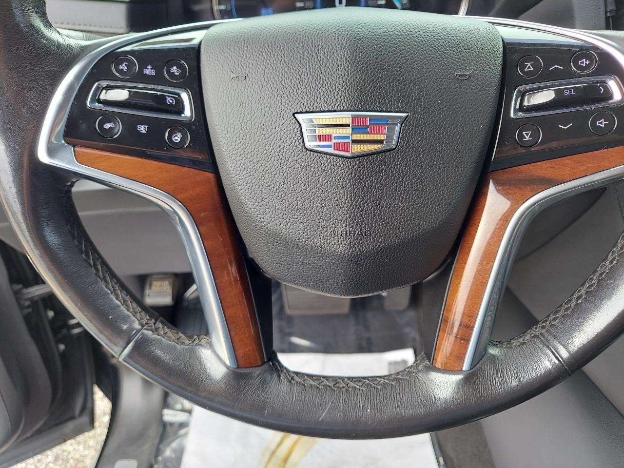 Cadillac Escalade Luxury 2WD 2020