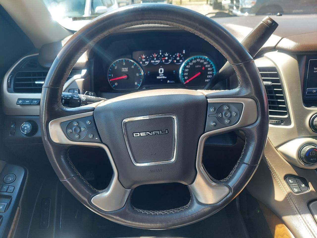GMC Yukon XL Denali 2WD 2020