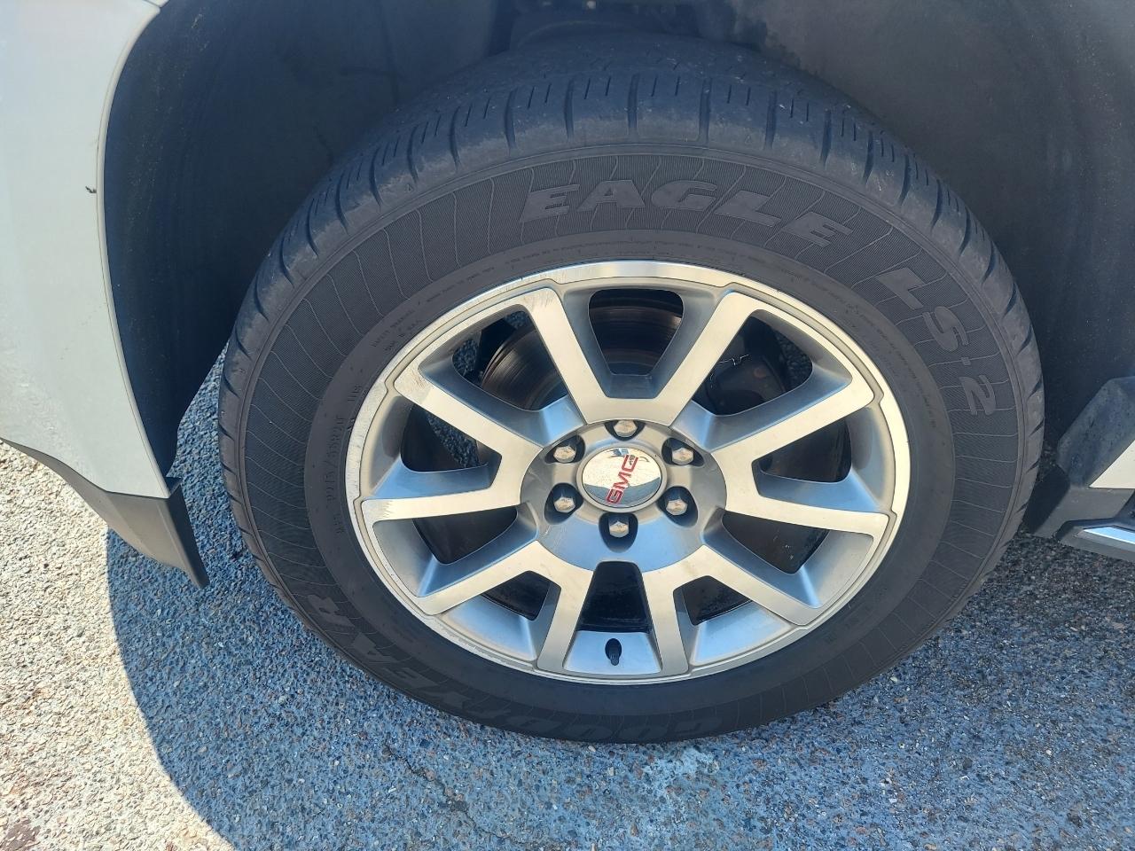 GMC Yukon XL Denali 2WD 2020