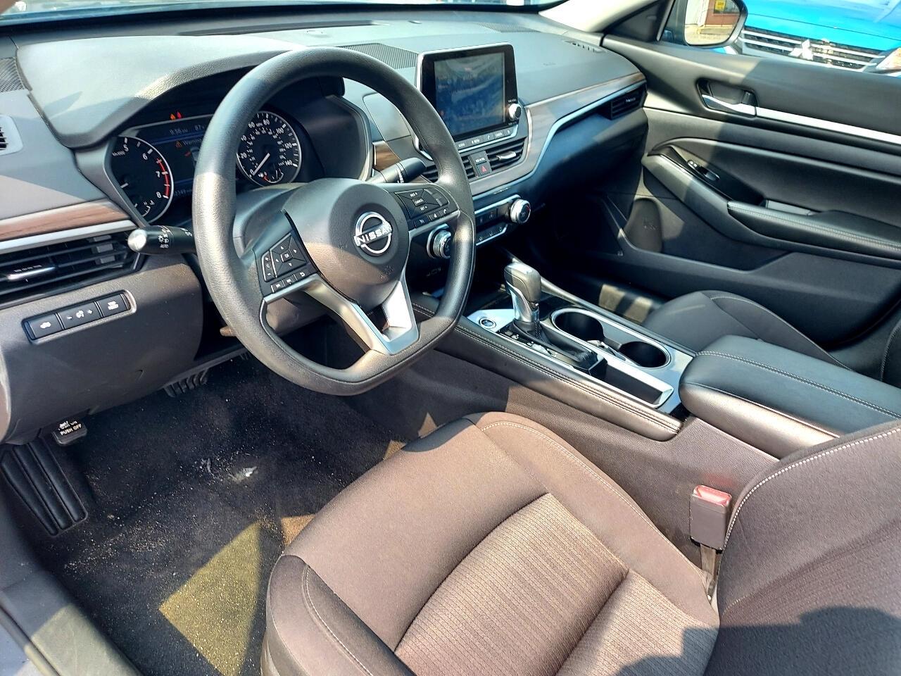 Nissan Altima 2.5 SV 2023