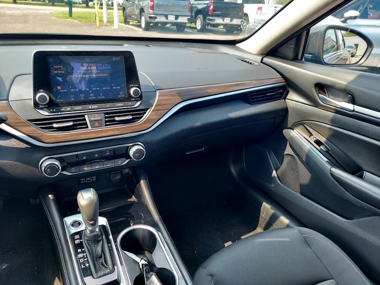 Nissan Altima 2.5 SV 2023