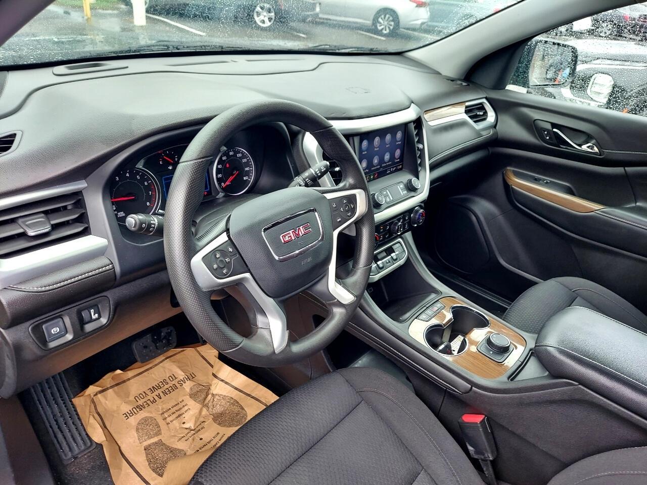 GMC Acadia SLE 2022