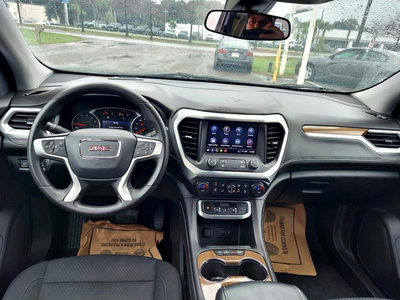GMC Acadia SLE 2022