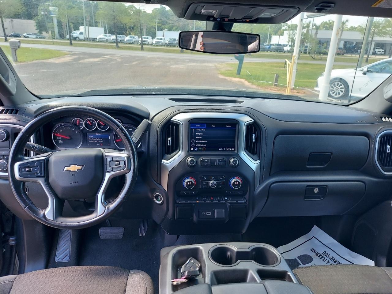Chevrolet Silverado 1500 LT Crew Cab 2WD 2021
