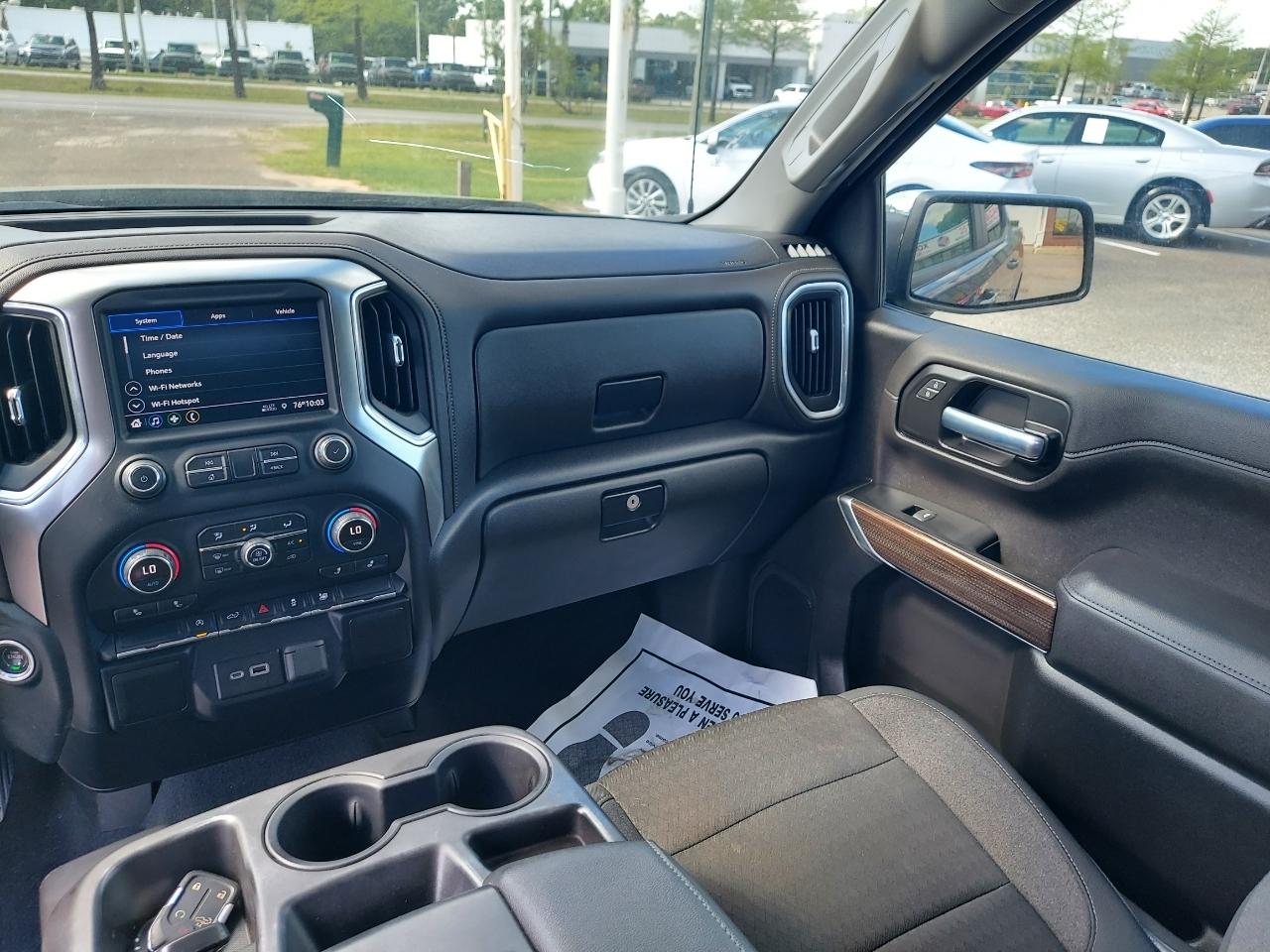 Chevrolet Silverado 1500 LT Crew Cab 2WD 2021