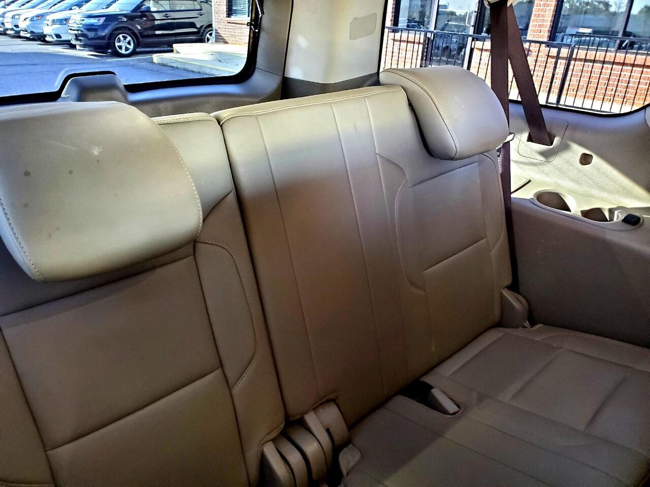 Chevrolet Suburban LT 2WD 2018