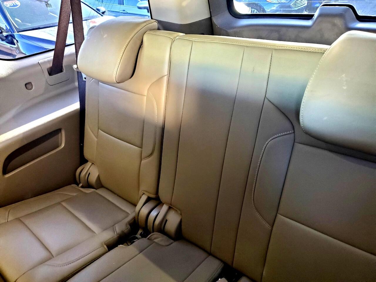 Chevrolet Suburban LT 2WD 2018