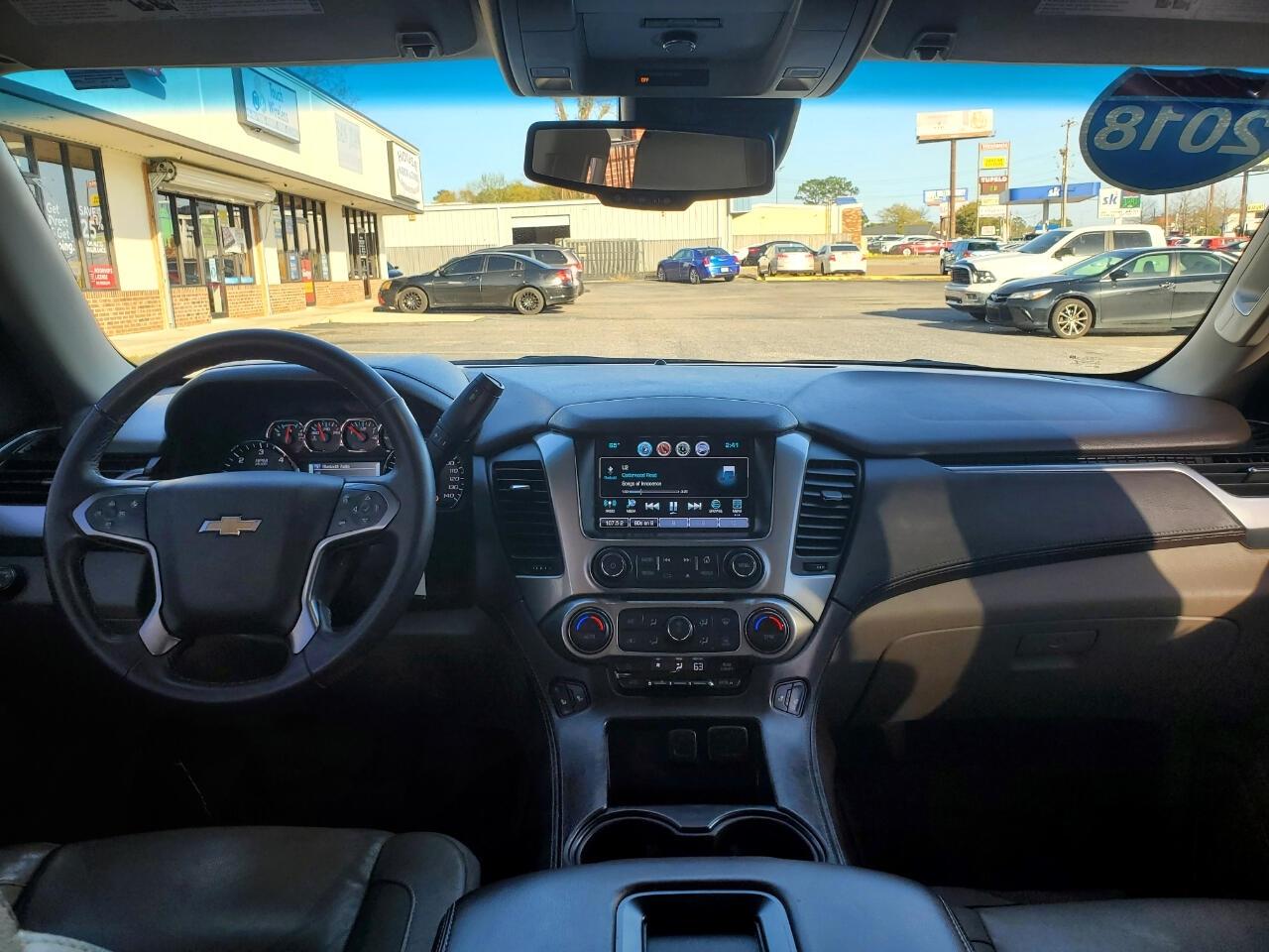 Chevrolet Suburban LT 2WD 2018