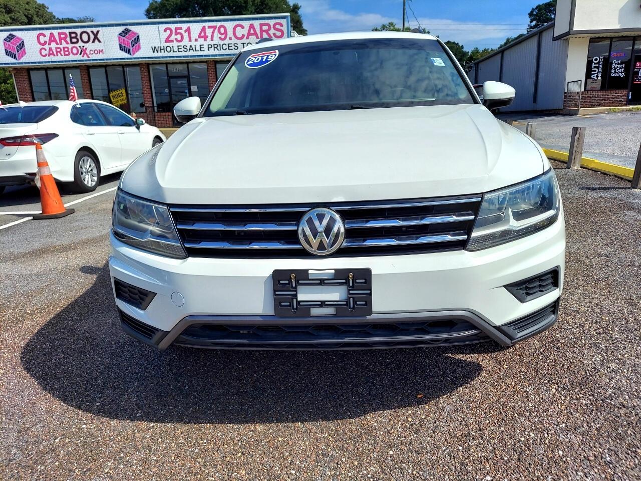 Volkswagen Tiguan S 2019