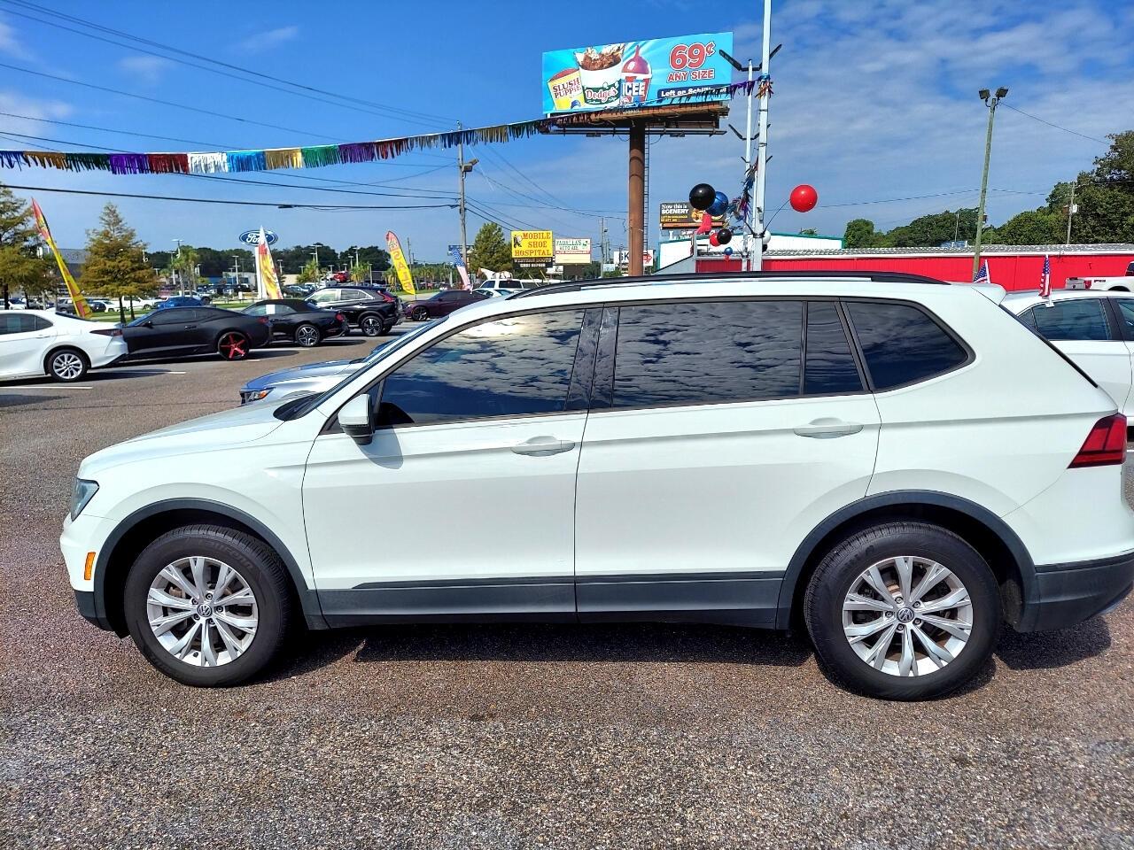 Volkswagen Tiguan S 2019