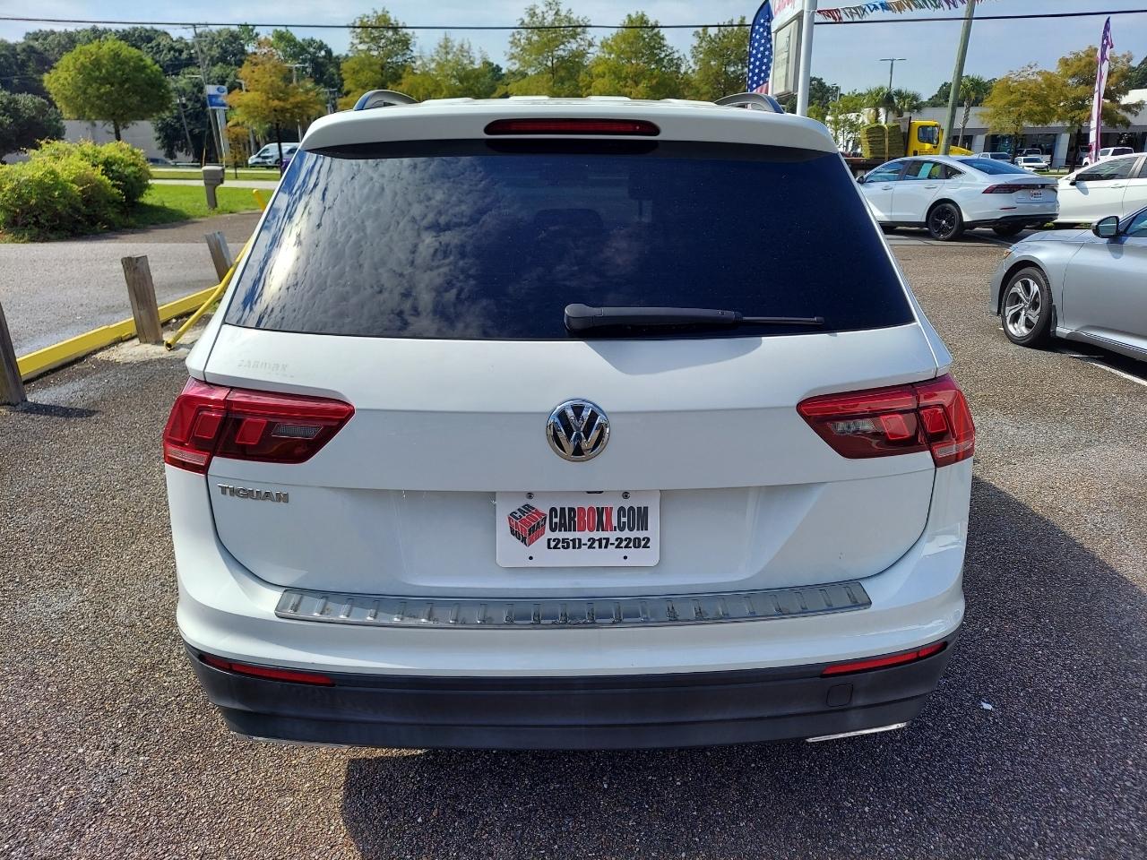 Volkswagen Tiguan S 2019