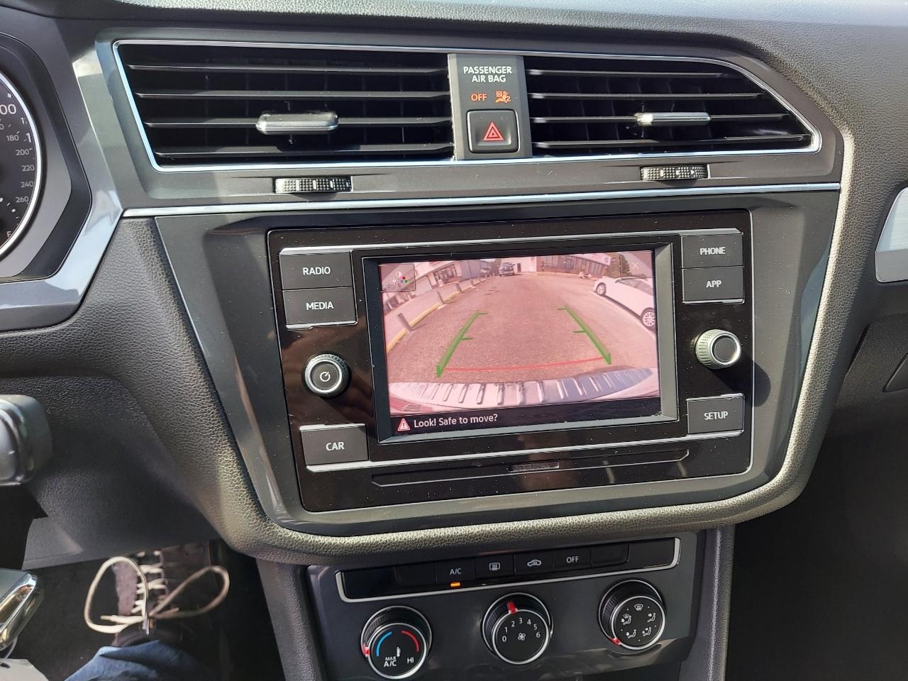 Volkswagen Tiguan S 2019