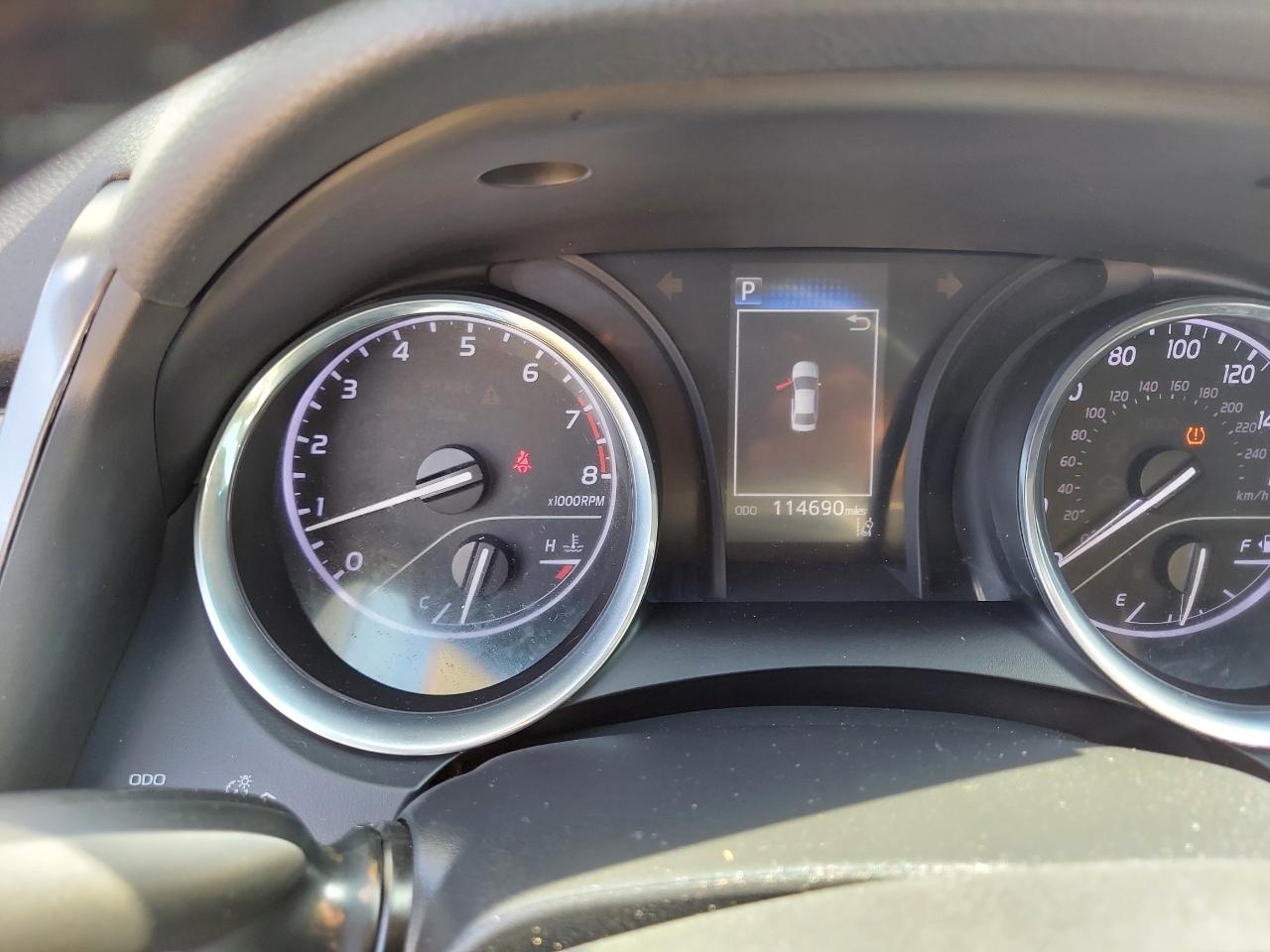 Toyota Camry SE 2020