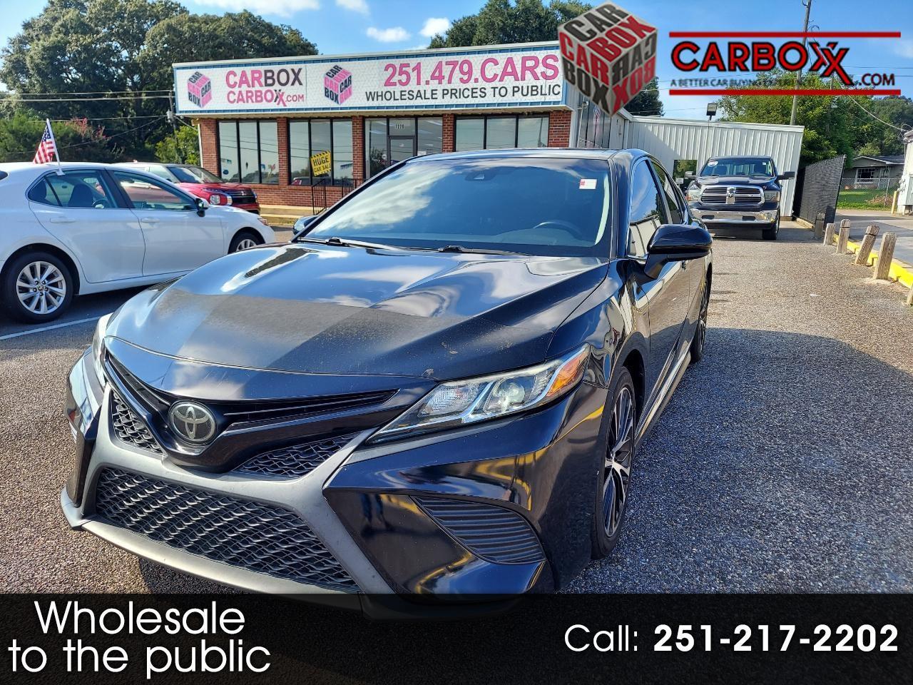 Toyota Camry SE 2020
