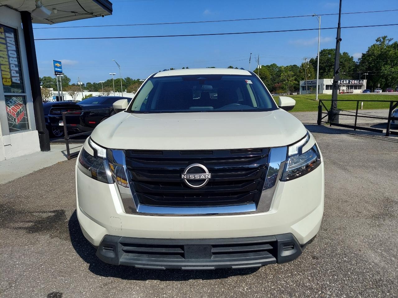 Nissan Pathfinder SV 2022
