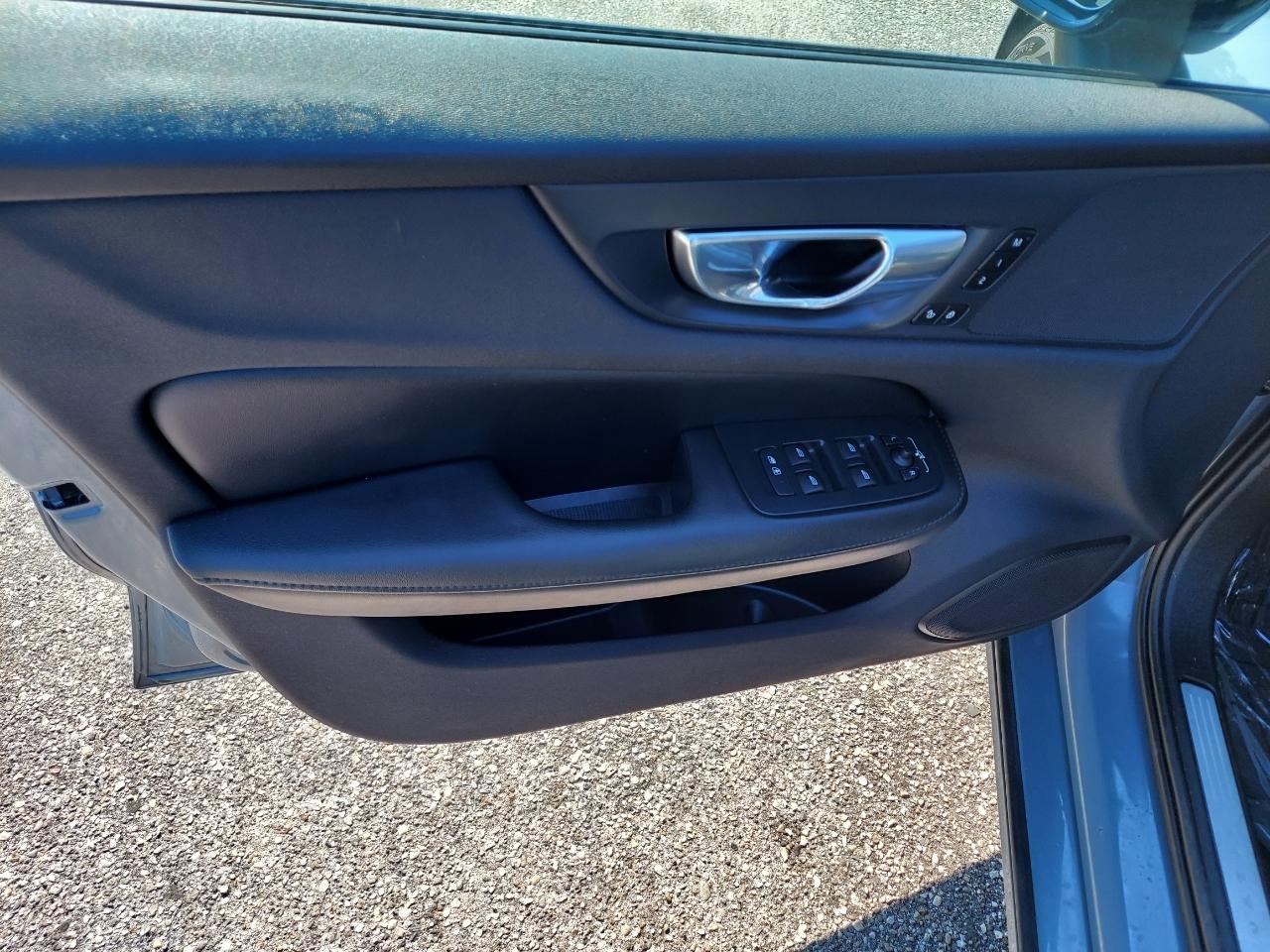Volvo S60 B5 Plus Dark 2023