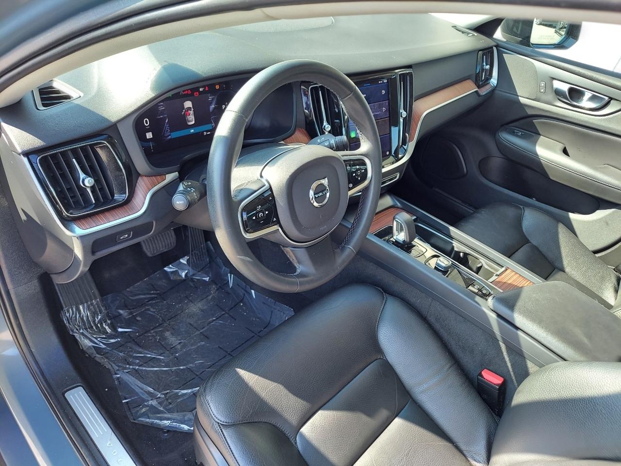 Volvo S60 B5 Plus Dark 2023