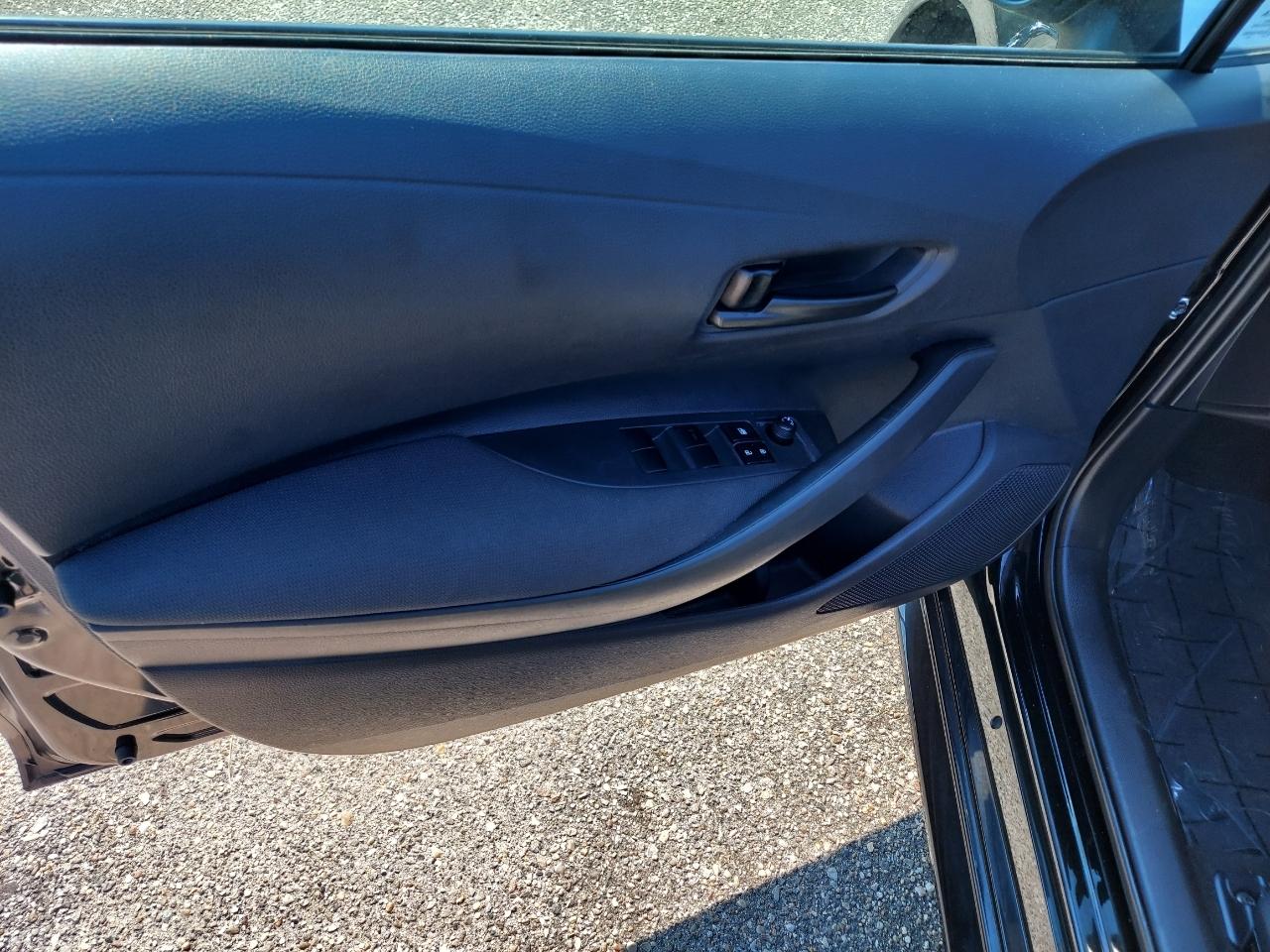 Toyota Corolla LE 2025