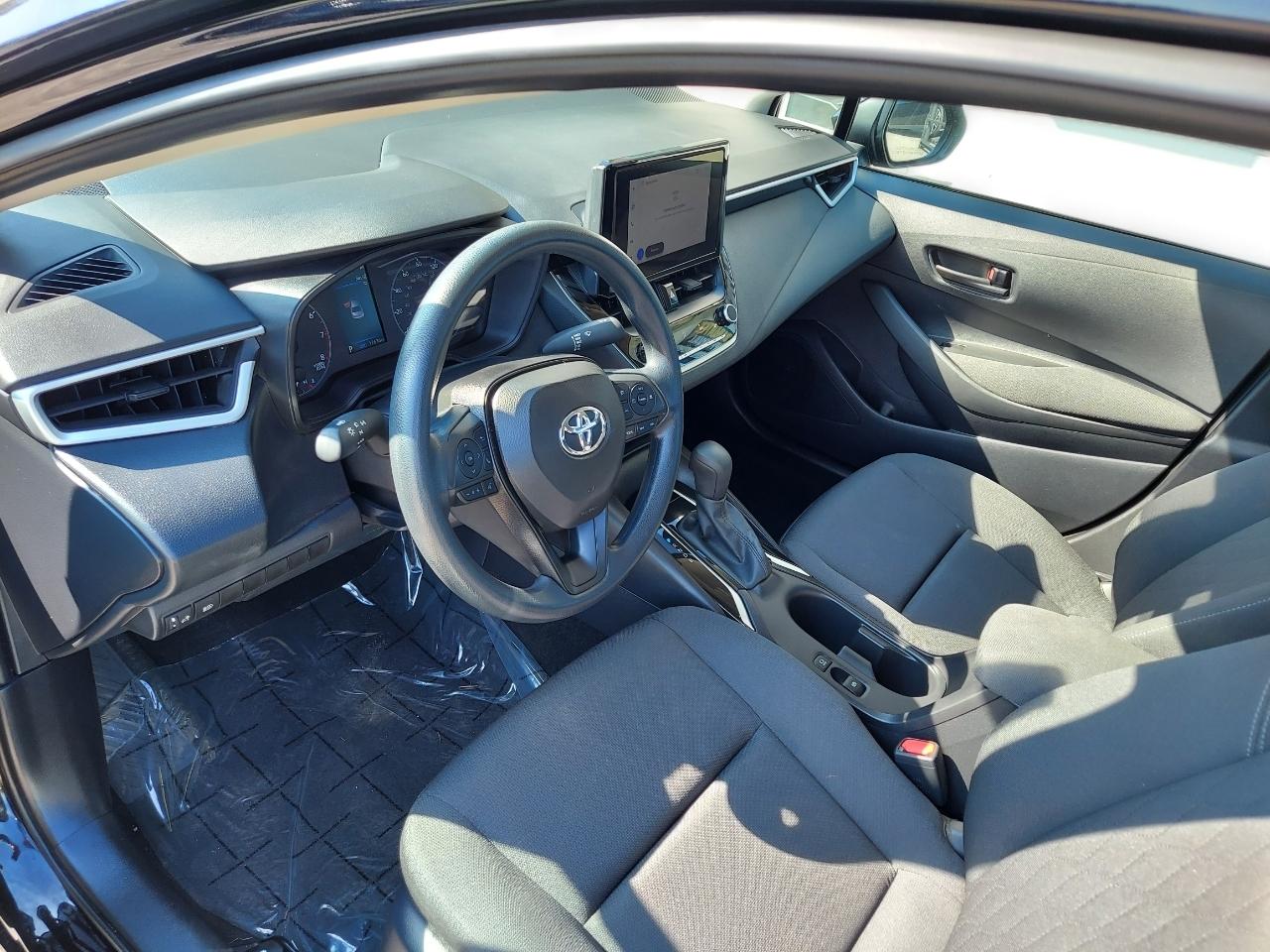 Toyota Corolla LE 2025