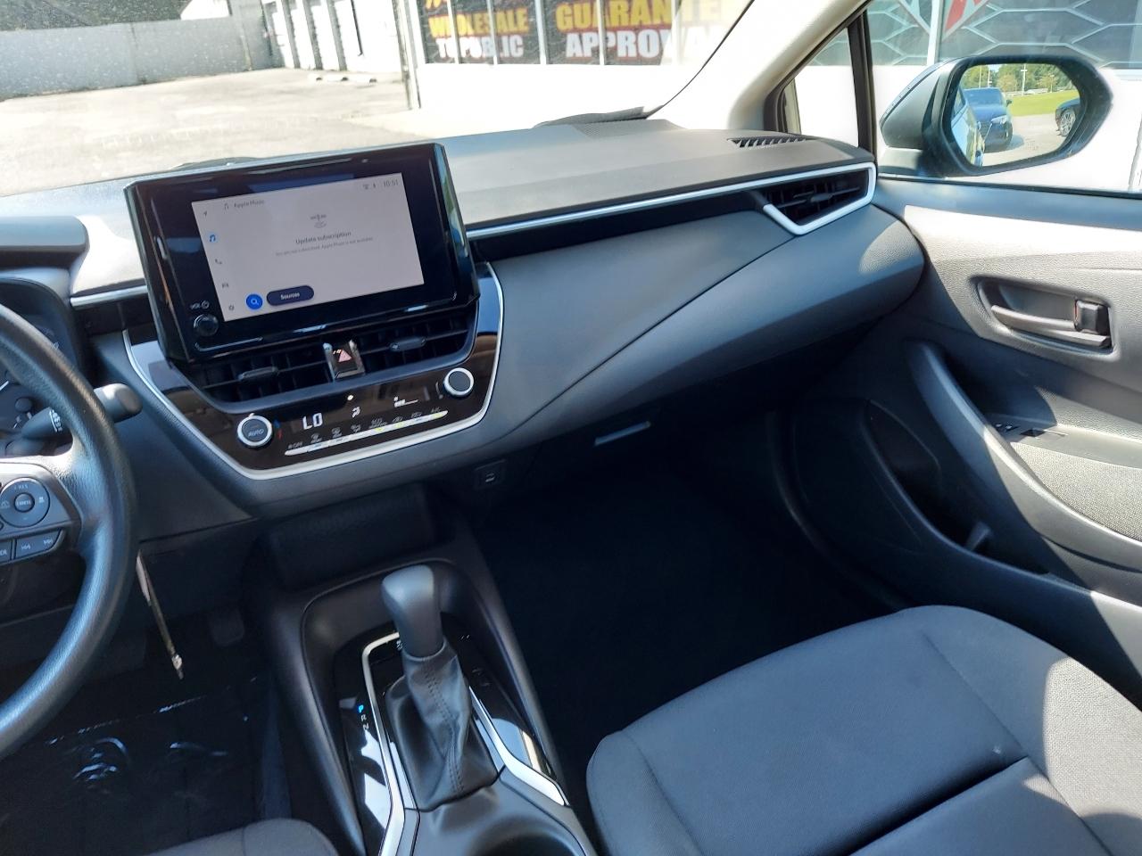 Toyota Corolla LE 2025