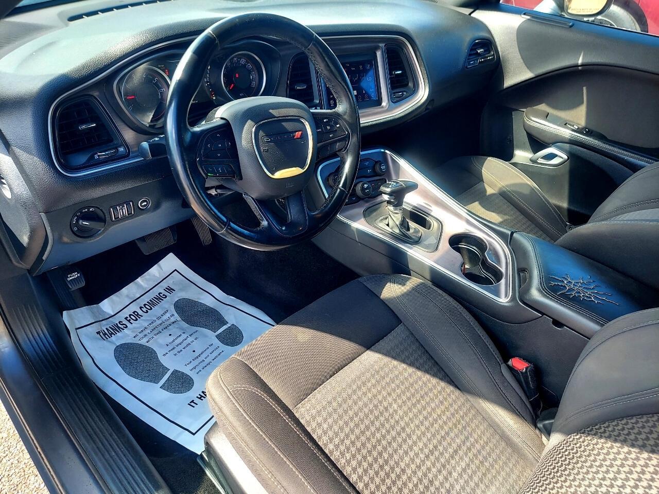 Dodge Challenger SXT 2018