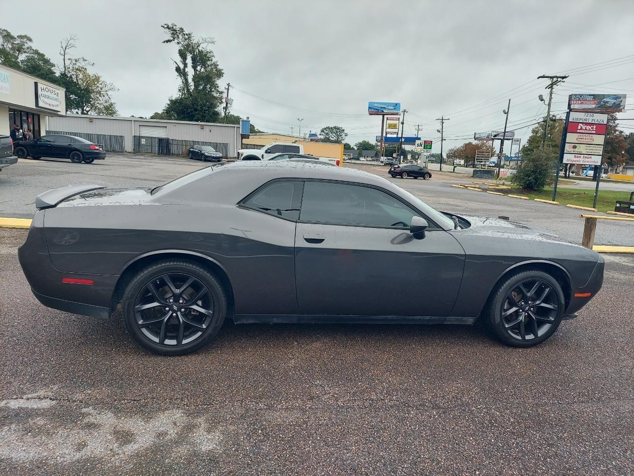 Dodge Challenger SXT 2022