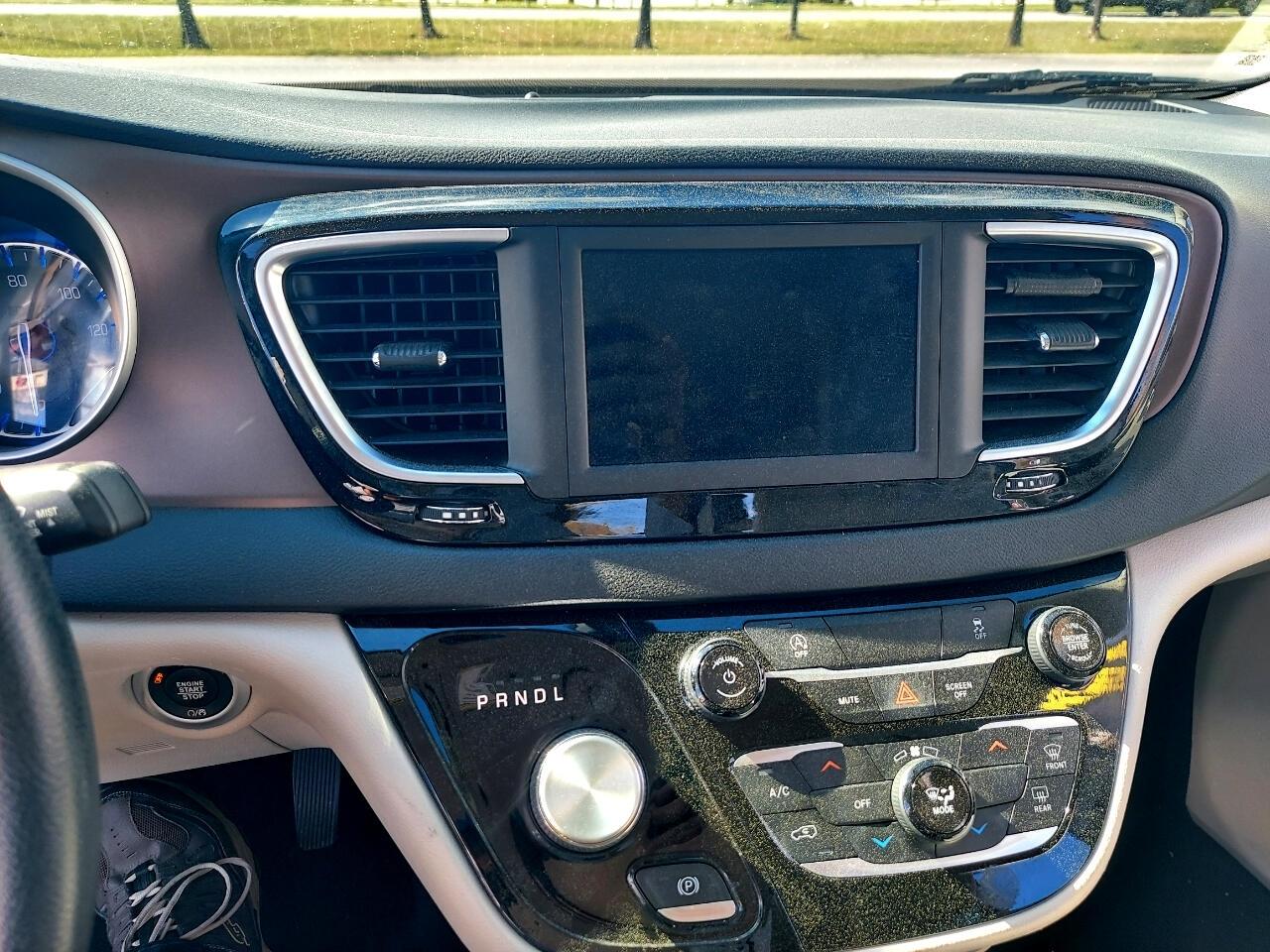 Chrysler Voyager LXI 2021