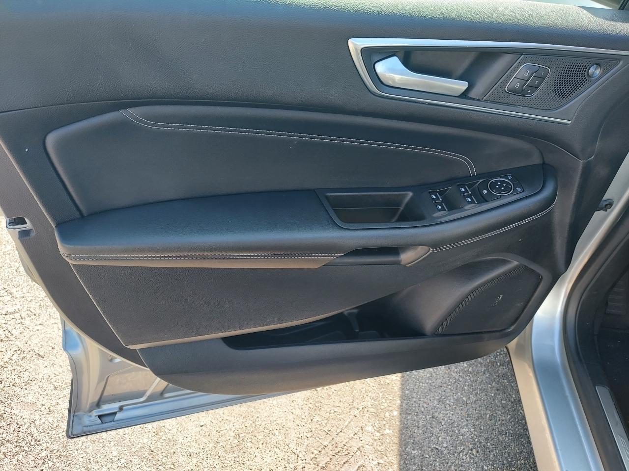 Ford Edge Titanium AWD 2022