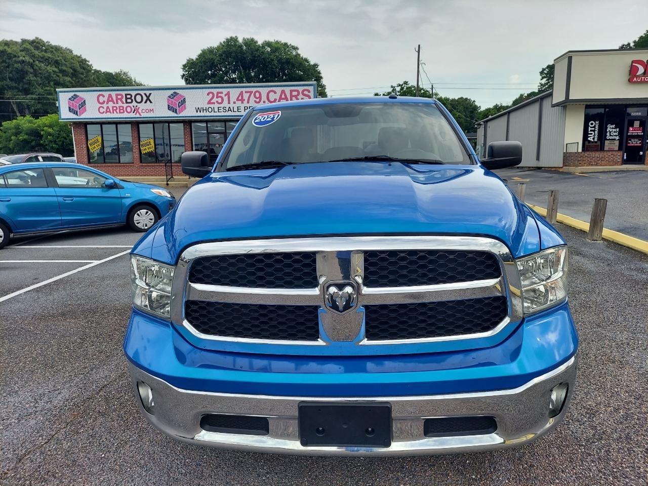 RAM 1500 Classic Tradesman Crew Cab SWB 2WD 2021