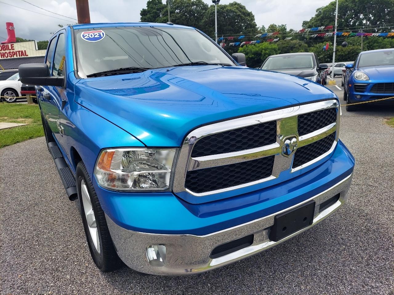 RAM 1500 Classic Tradesman Crew Cab SWB 2WD 2021