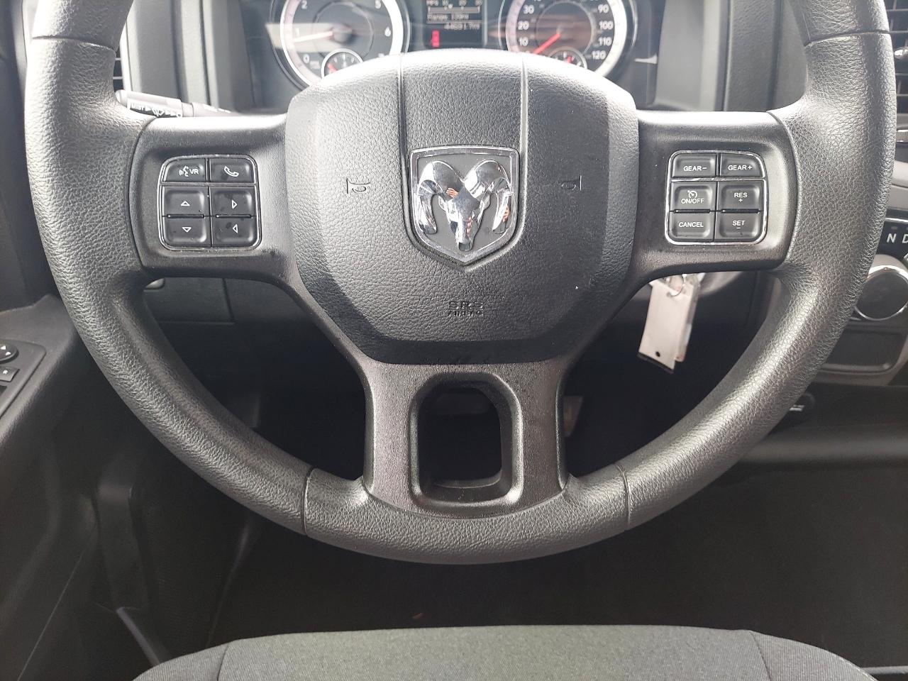 RAM 1500 Classic Tradesman Crew Cab SWB 2WD 2021