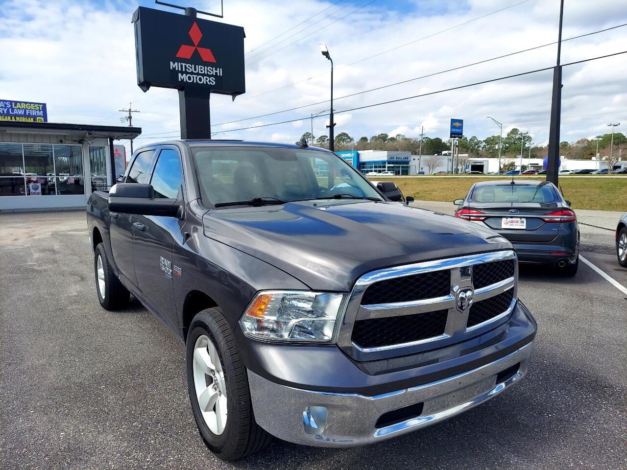 RAM 1500 Classic Tradesman Crew Cab SWB 4WD 2022