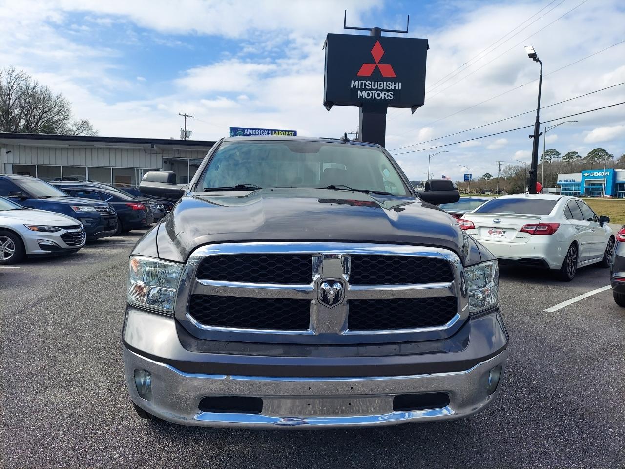 RAM 1500 Classic Tradesman Crew Cab SWB 4WD 2022