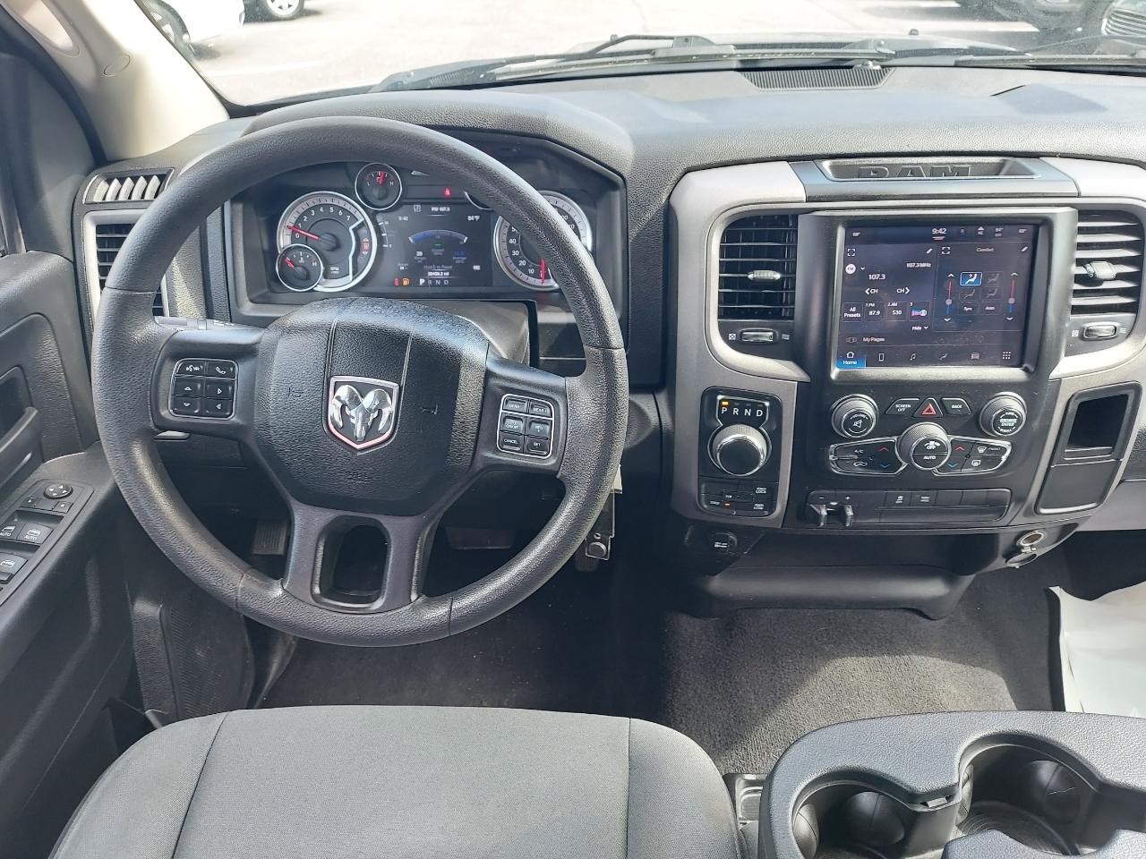 RAM 1500 Classic Tradesman Crew Cab SWB 4WD 2022
