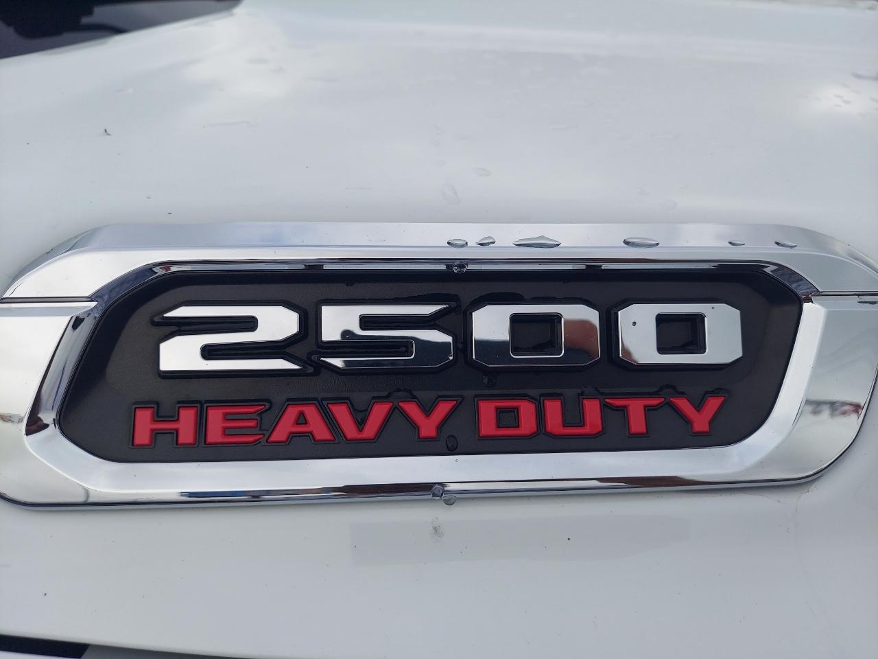 RAM 2500 Tradesman Crew Cab SWB 4WD 2022