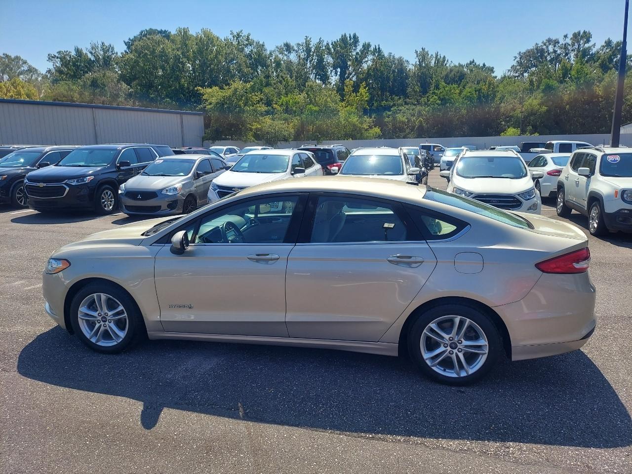 Ford Fusion Hybrid SE 2018