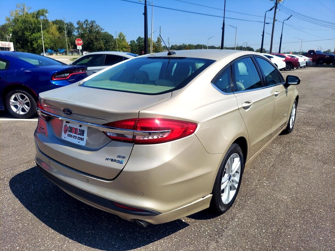 Ford Fusion Hybrid SE 2018