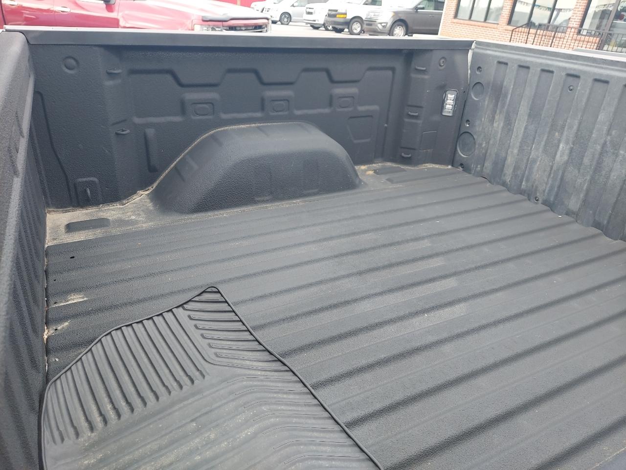 Chevrolet Silverado 1500 LT Crew Cab 2WD 2019