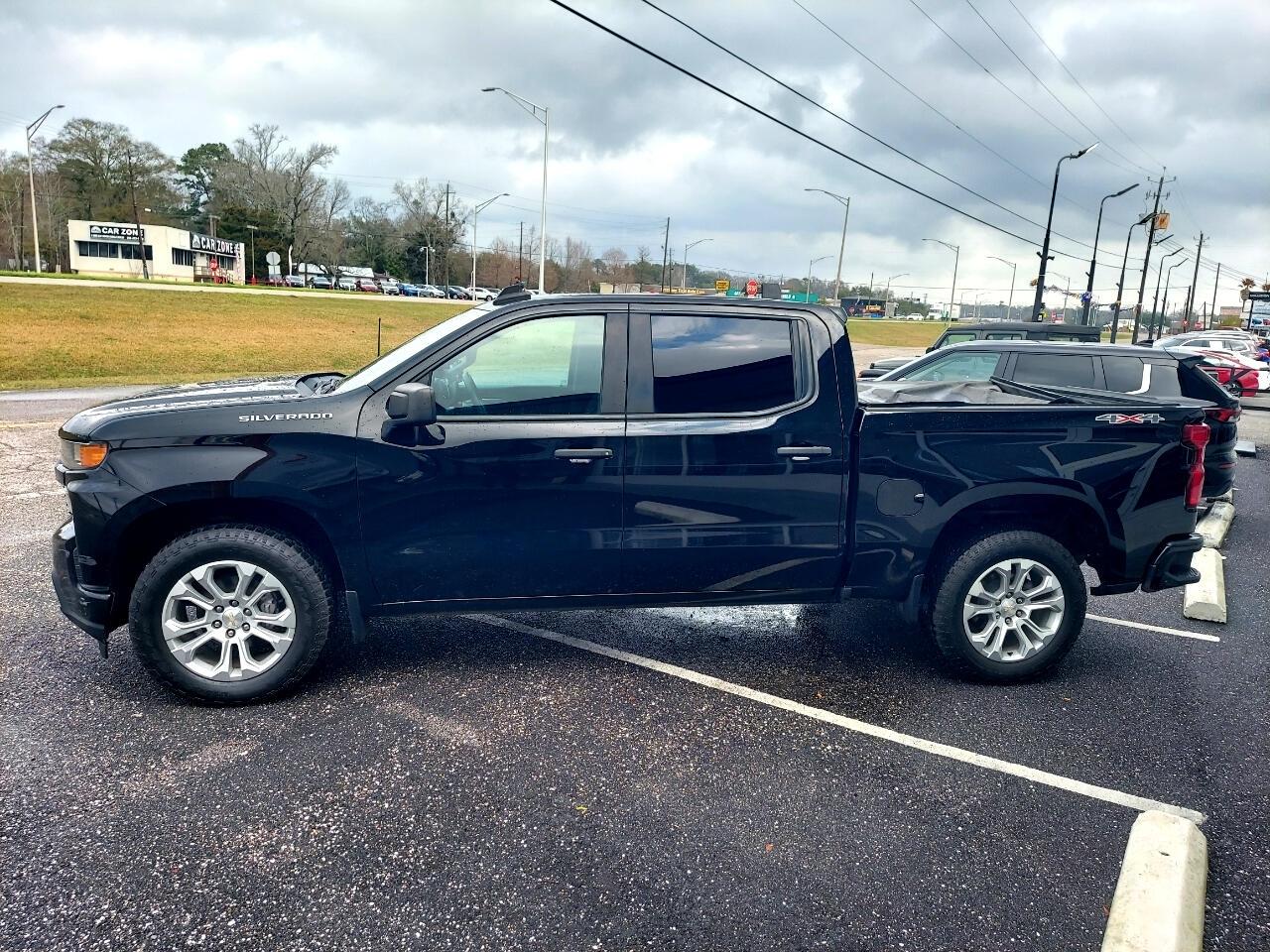 Chevrolet Silverado 1500 Custom Crew Cab Long Box 4WD 2021