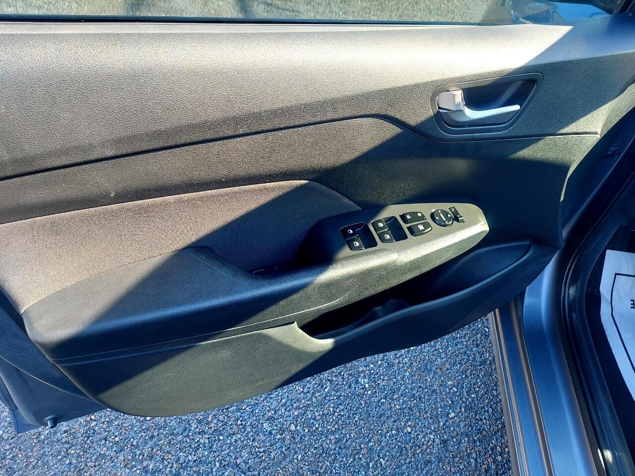 Hyundai Accent SE 4-Door 6A 2020