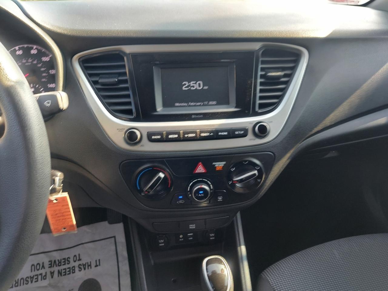 Hyundai Accent SE 4-Door 6A 2020