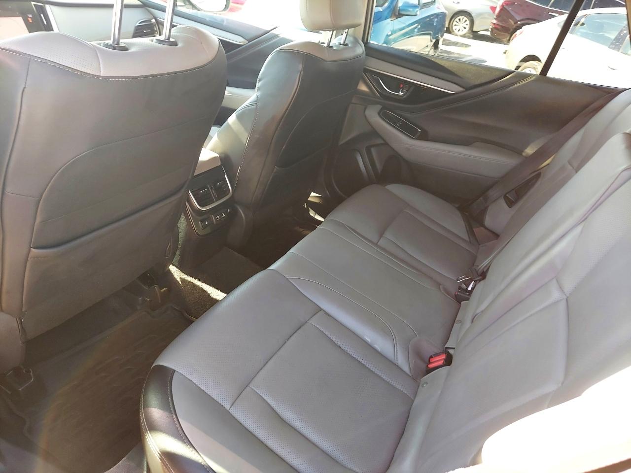 Subaru Outback Limited 2021