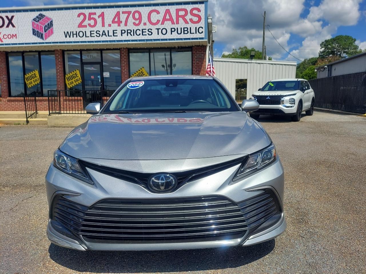 Toyota Camry LE 2022