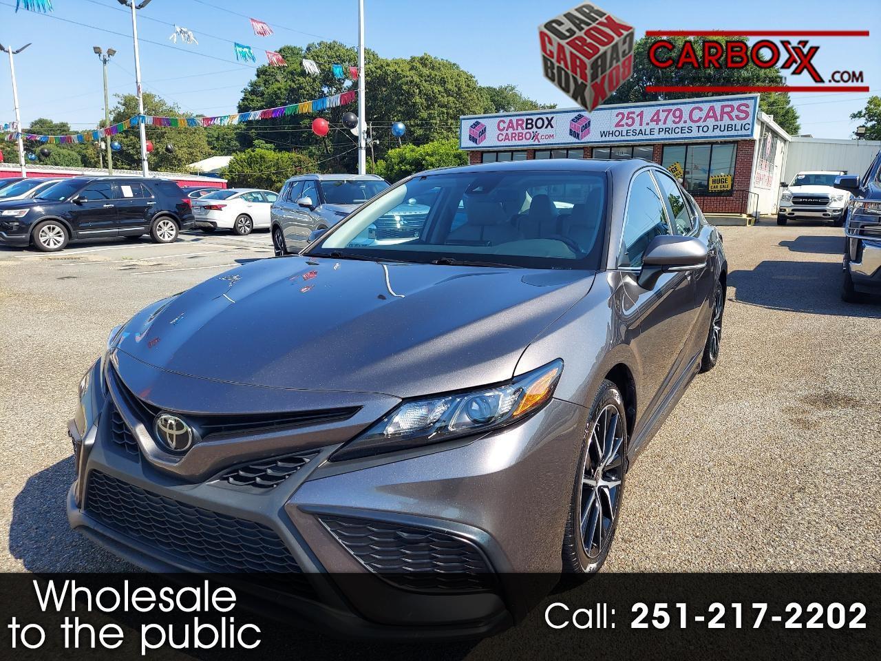Toyota Camry SE 2022