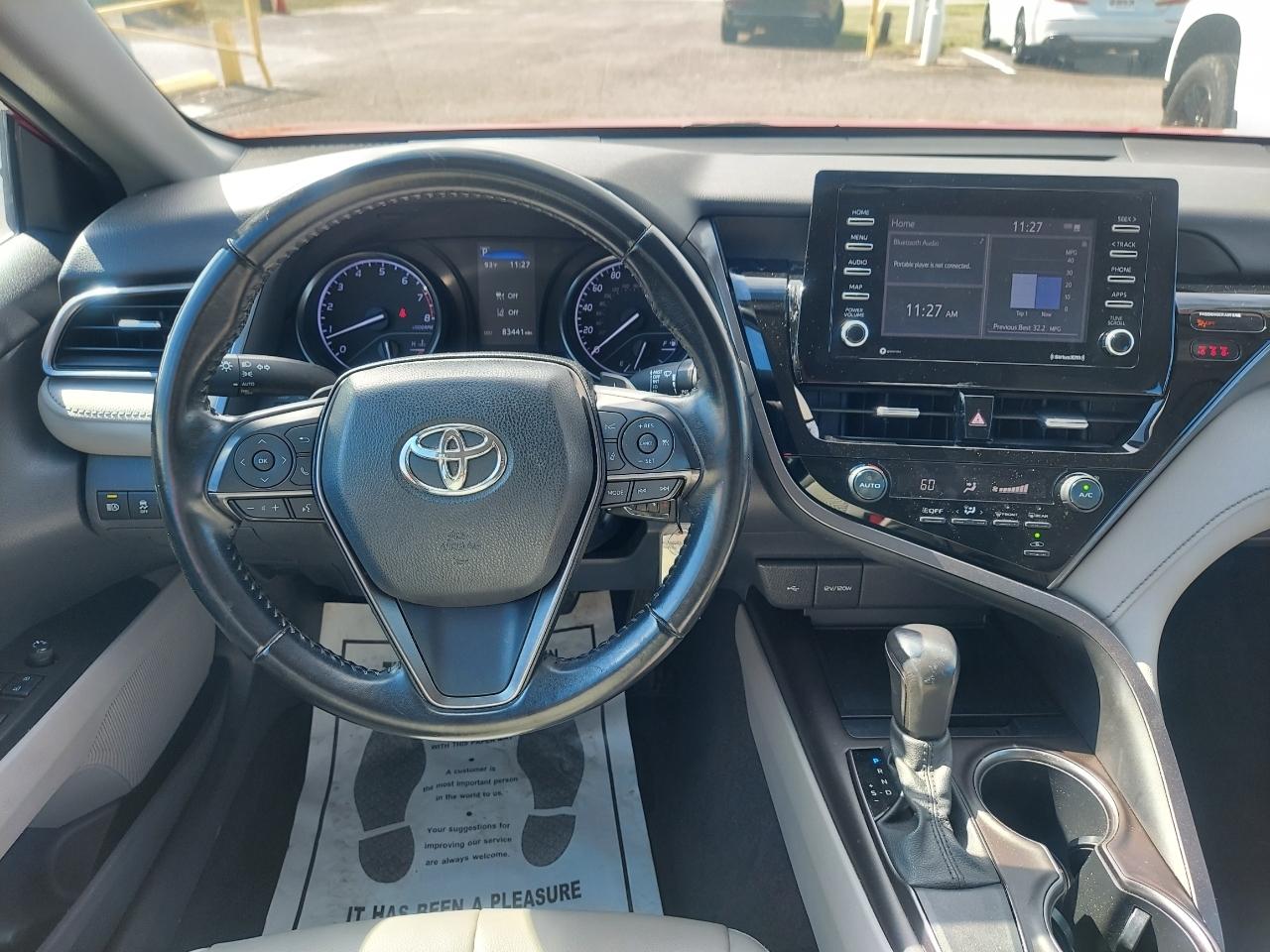 Toyota Camry SE 2021