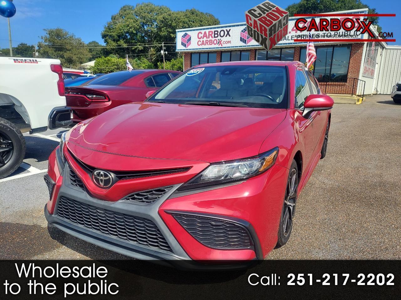 Toyota Camry SE 2021