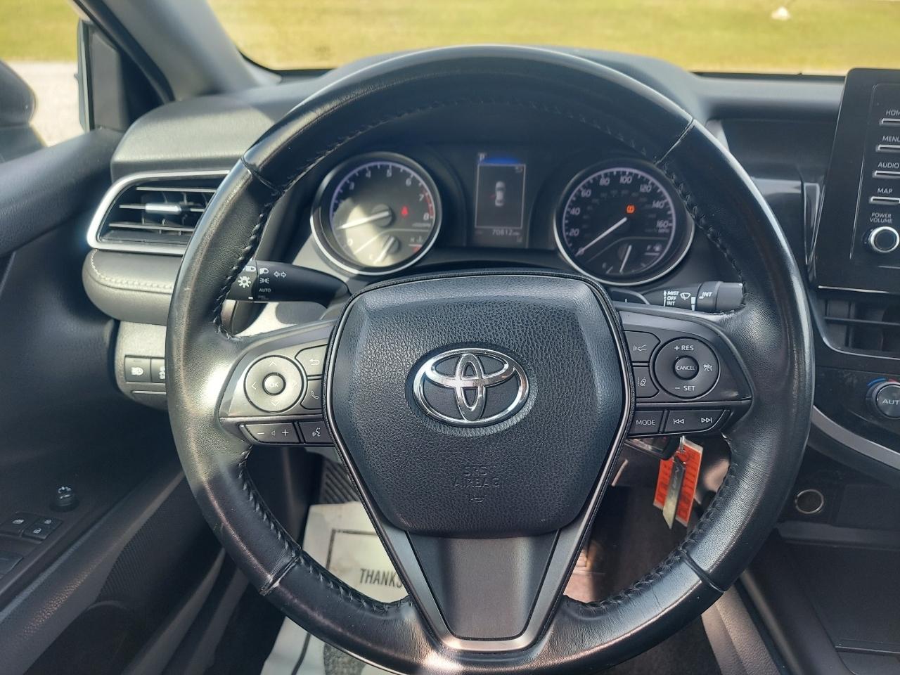 Toyota Camry SE 2021